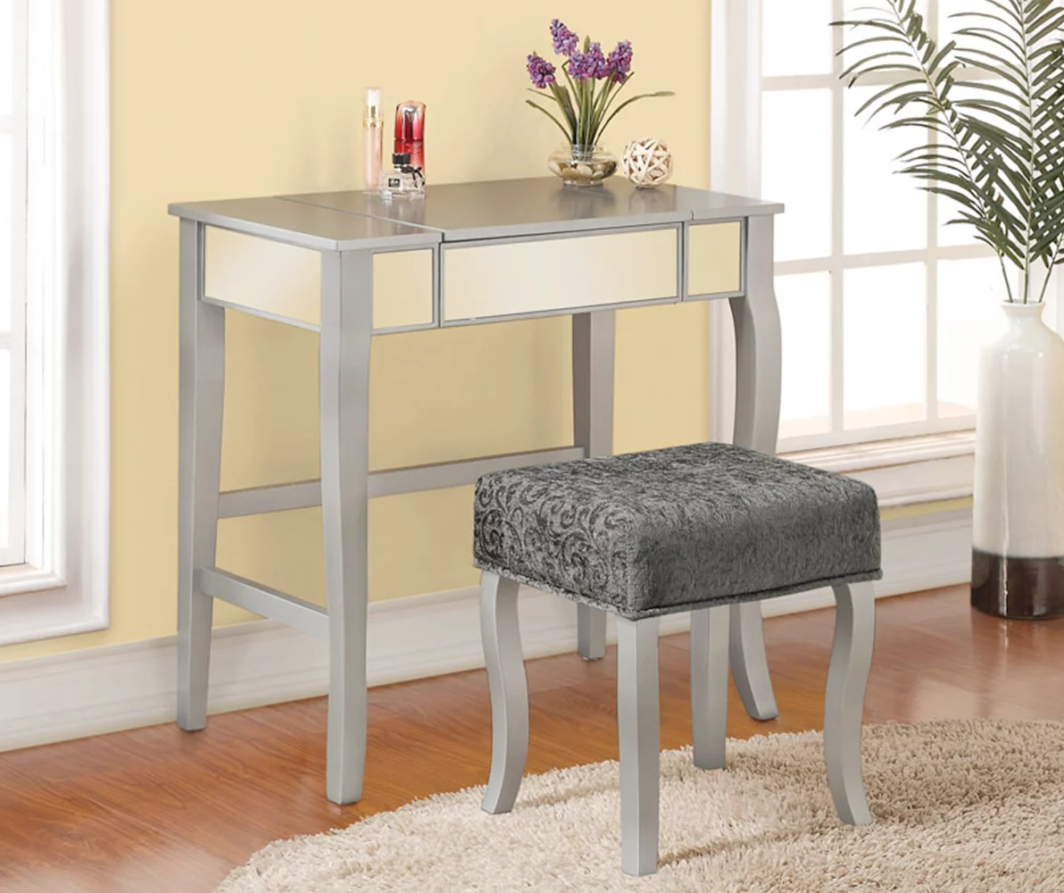 Betty Silver Mirror Vanity Set With Stool 4 Betty Silver Mirror Vanity Set With Stool - Image 4
