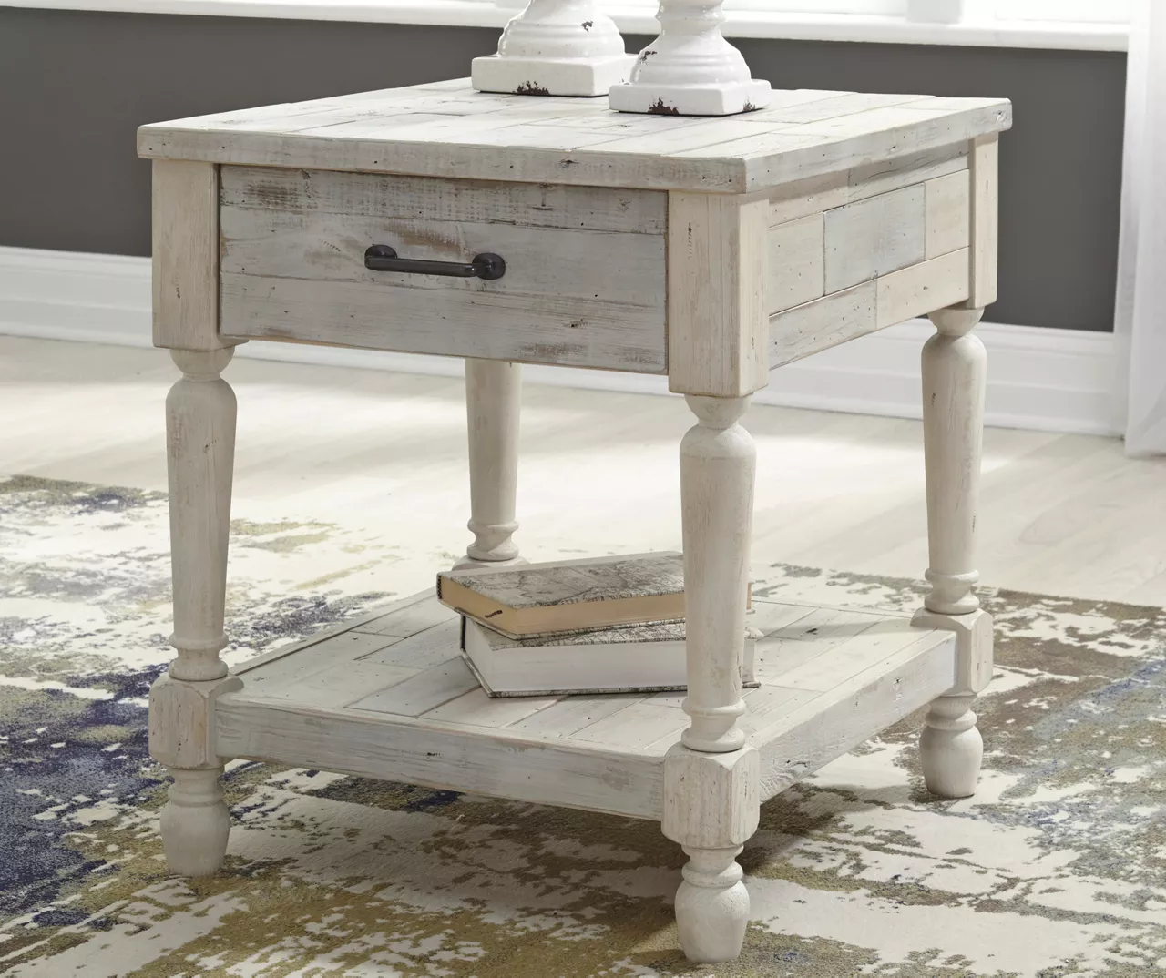 Shawnalore End Table 2 Shawnalore End Table - Image 2