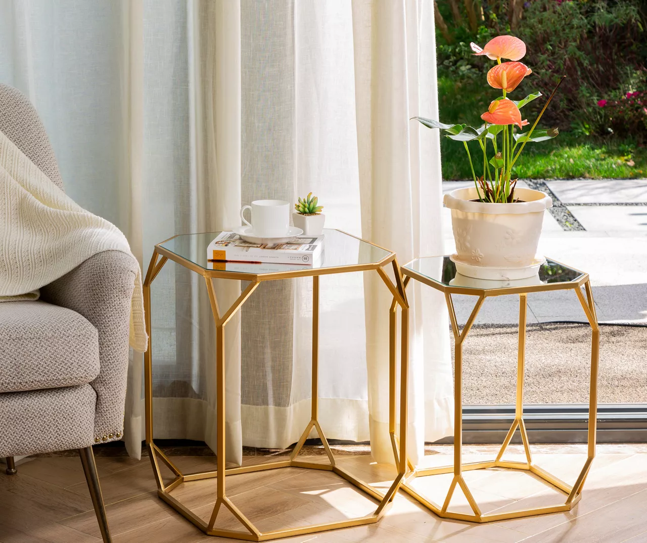 Gold Glass Top 2-Piece Nesting Side Table Set 3 Gold Glass Top 2-Piece Nesting Side Table Set - Image 3